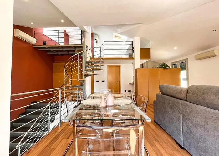 Loft Cort Reial Atico In The Heart Of The Old Town