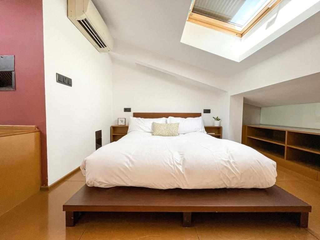 Loft Cort Reial Atico In The Heart Of The Old Town Appartement