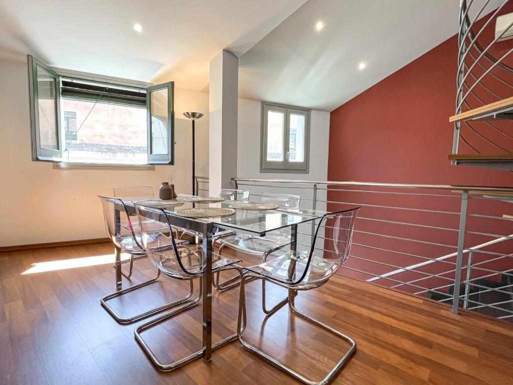 Loft Cort Reial Atico In The Heart Of The Old Town Appartement